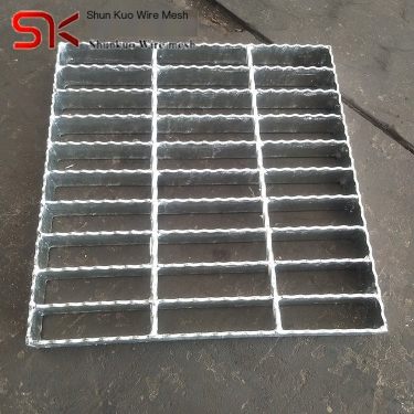 Indoor work platform hot-dip galvanized toothed platform mesh equipment platform horse path corridor serrated steps