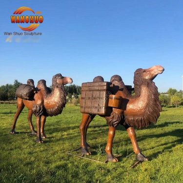 Outdoor transportation fiberglass Silk Road camel sculpture garden ornament copper caravan desert simulation animal model