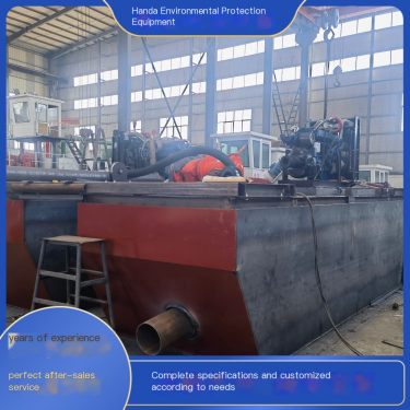 The appearance of the sand suction and pumping boat is simple and beautiful, and it is reliable and of good quality for lake wid