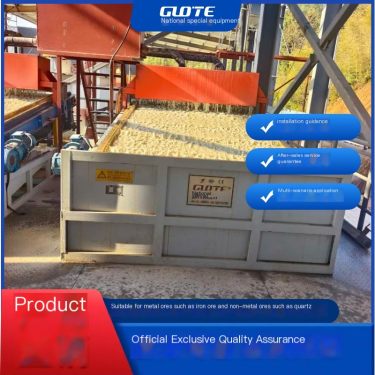 Flat magnetic separator for manganese ore and iron ore beneficiation equipment with high magnetic field strength and large scann