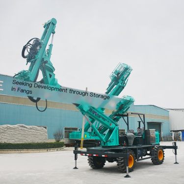 Xiangchi Hydraulic Tunnel Drilling Machine can lift and lift the tracked chassis 360 degrees and rotate the mining industrial dr
