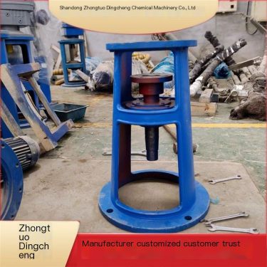 Blender frame, applications in the chemical, fuel, machinery, construction, water treatment, and power plant industries
