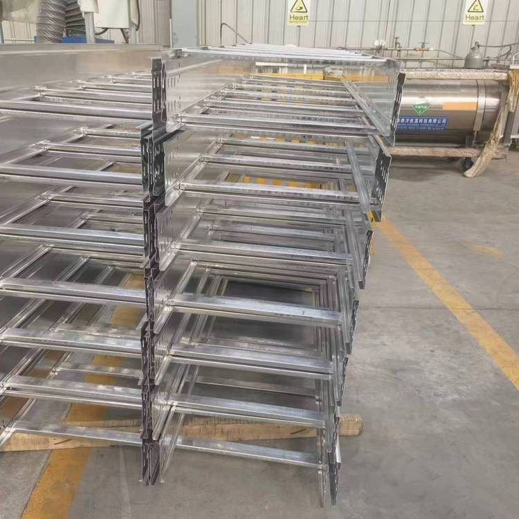 Shitong ladder type cable tray wiring box ladder type trough type large-span cable tray bracket with a large number of customize
